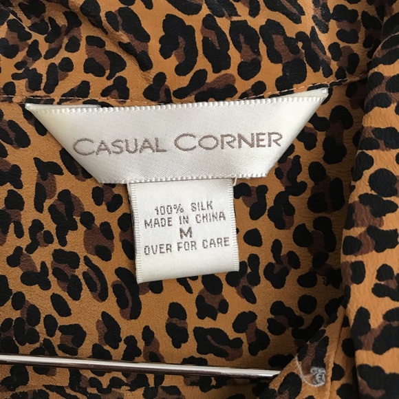 !!SOLD!!On Trend Leopard Print Silk Blouse - Picture 3 of 8